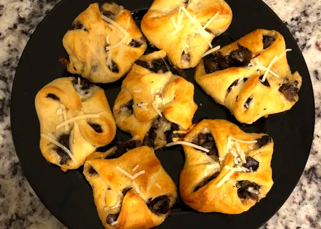 25 Flaky Puff Pastry Savory Recipes to Try Today Mushroom Bundles