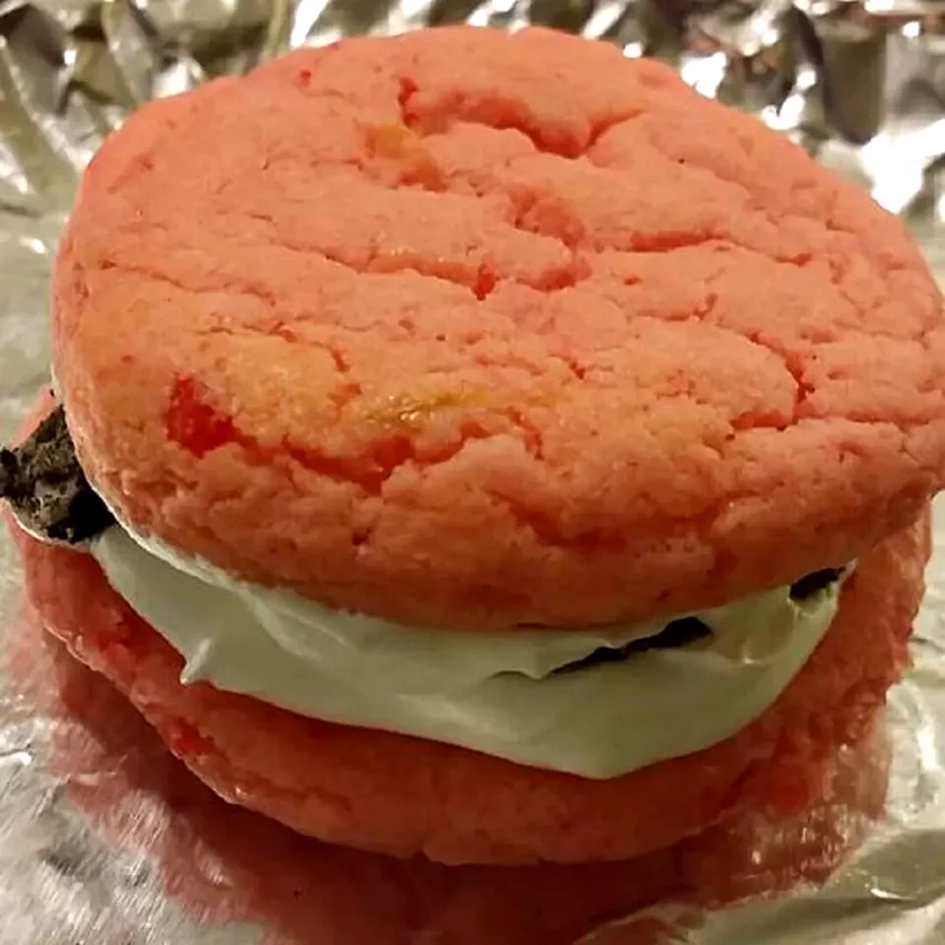 10 Creative Strawberry Cake Mix Recipe Ideas Neopolitan Whoopie Pies