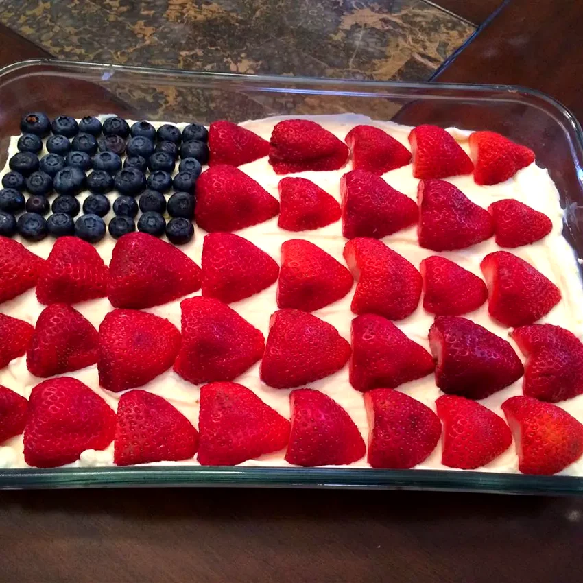 16 Easy No-Bake Cheesecake Recipes for Cool Summer Treats No-Bake Cheesecake Flag Cake