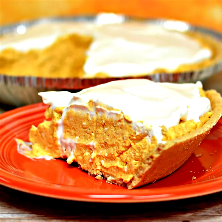 No-Bake Pumpkin Cheesecake Pie
