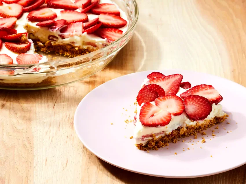 16 Easy No-Bake Cheesecake Recipes for Cool Summer Treats No Bake Sugar Free Strawberry Cheesecake
