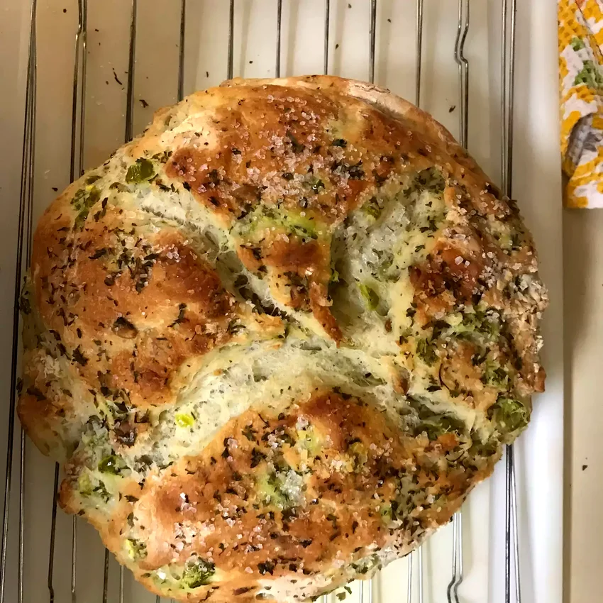 No-Knead Skillet Olive Bread