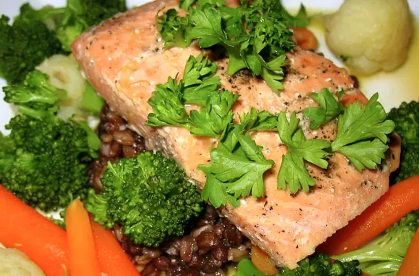 16 Easy Salmon and Rice Dinners Perfect for Tonight Orange Salmon with Rice