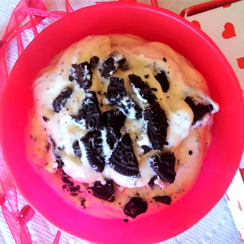 25 Amazing Cool Whip Recipe Ideas for Easy Desserts Oreo® Fluff Salad