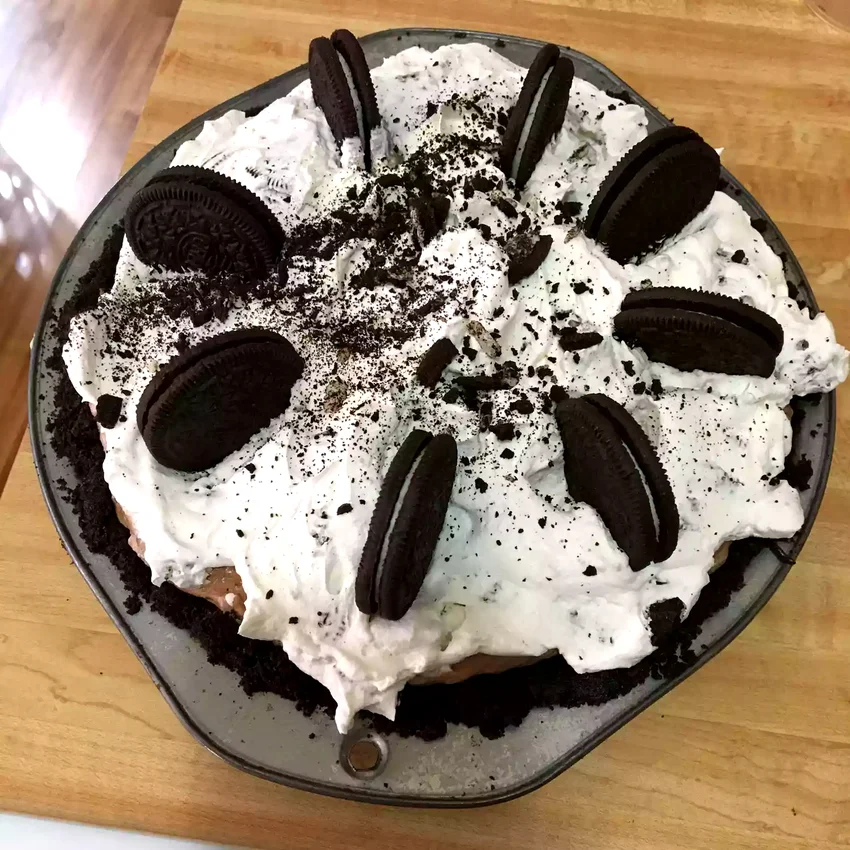 50 Oreo Dessert Ideas for Cookie and Cream Fans Oreo Triple Layer Chocolate Pie