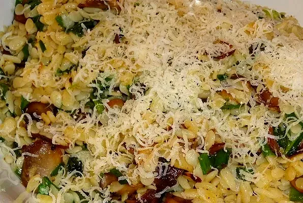 27 Best Recipes Featuring Spinach and Mushroom Combinations Orzo with Caramelized Mushrooms and Wilted Spinach