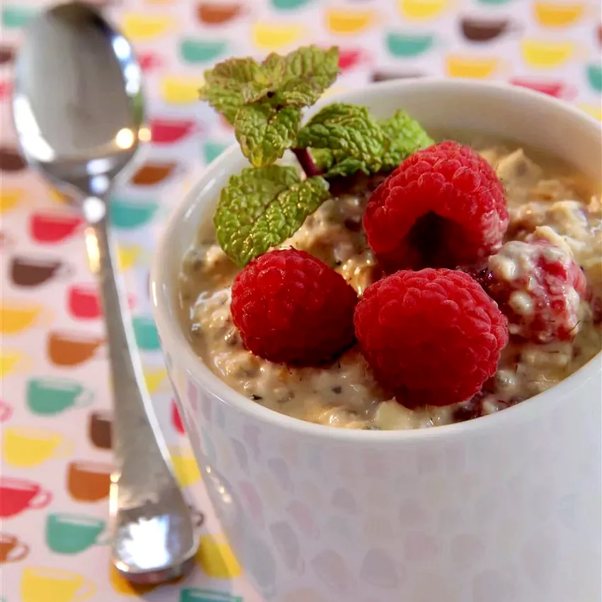 12 Simple Ways To Prepare No-Cook Overnight Oats Overnight Light PB&J Oats