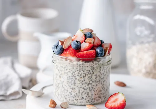 Overnight oats with almonds and chia seeds