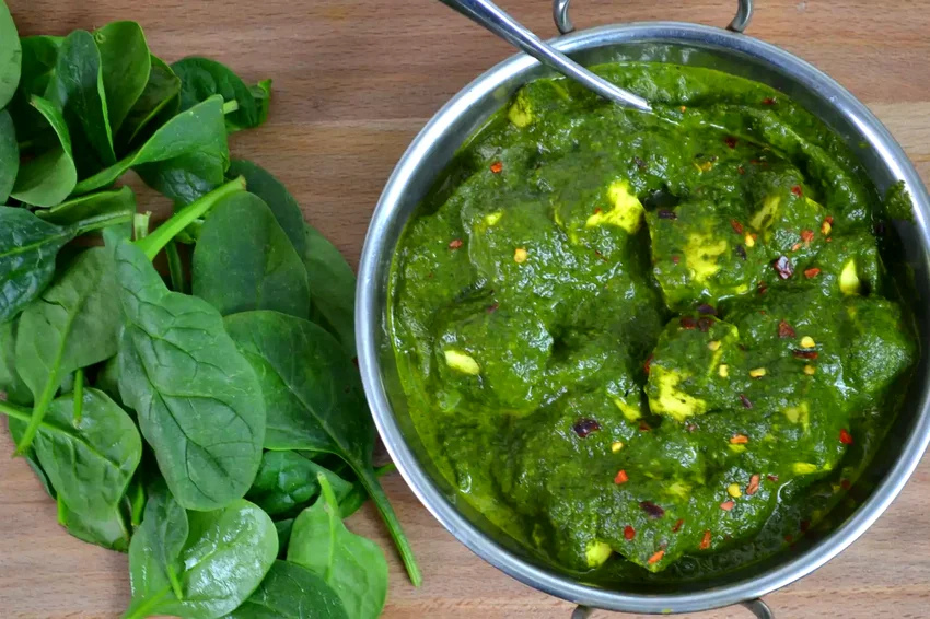 25 Creative Turmeric Recipe Ideas for Every Meal Palak Paneer Curry