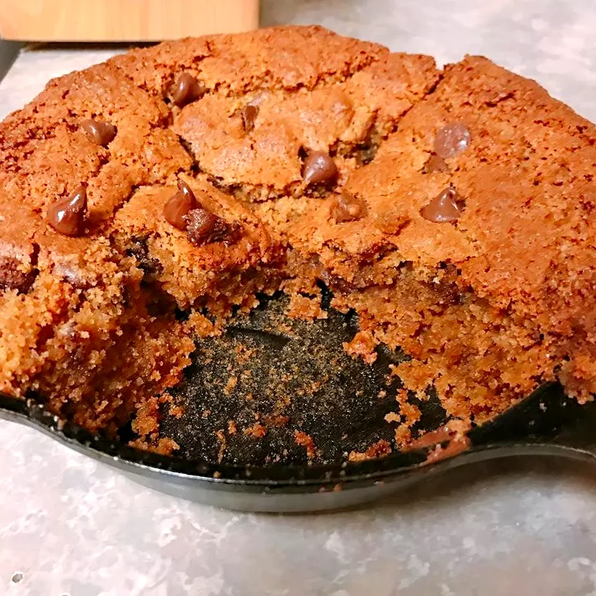 Paleo Skillet Chocolate Chip Cookie