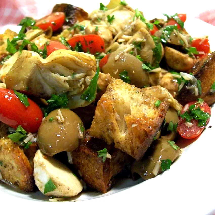 30 Chilled Side Dishes Perfect for Outdoor Gatherings Panzanella Salad