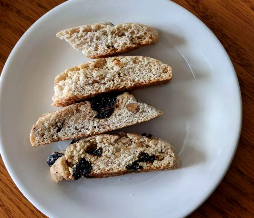 50 Sweet Treats That Begin With a Bag of Chocolate Chips Passover Mandelbread