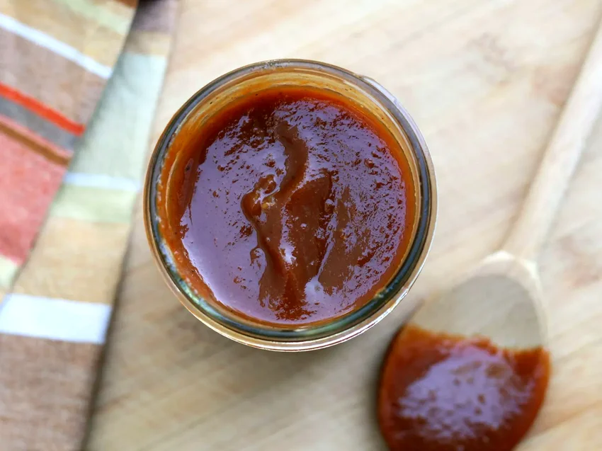 12 Fiery Honey Dishes for Sweet and Spicy Food Lovers Peach Bourbon BBQ Sauce