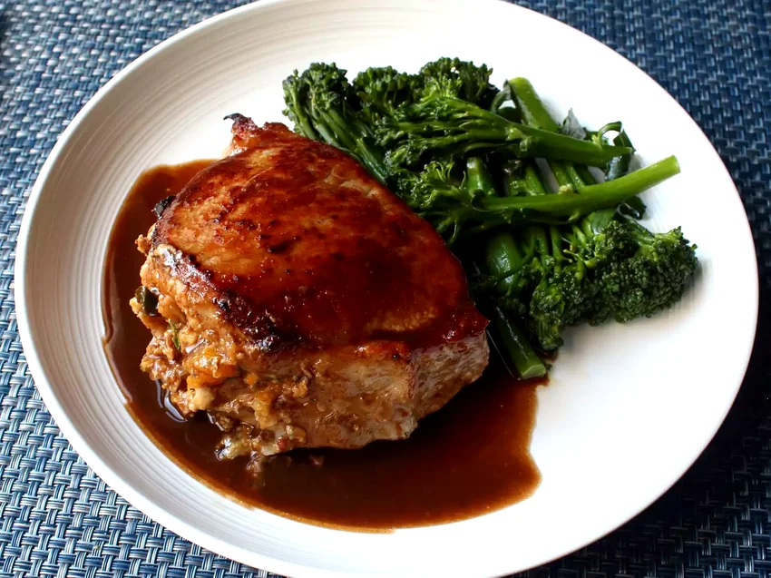 Peach-Stuffed Pork Chops