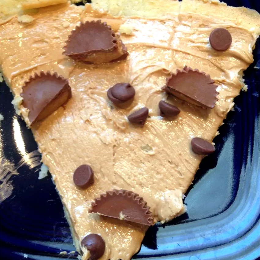 Peanut Butter Cup Dessert Pizza