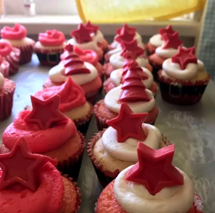 29 Mint Holiday Treats to Bake This Christmas Season Peppermint Buttercream Frosting