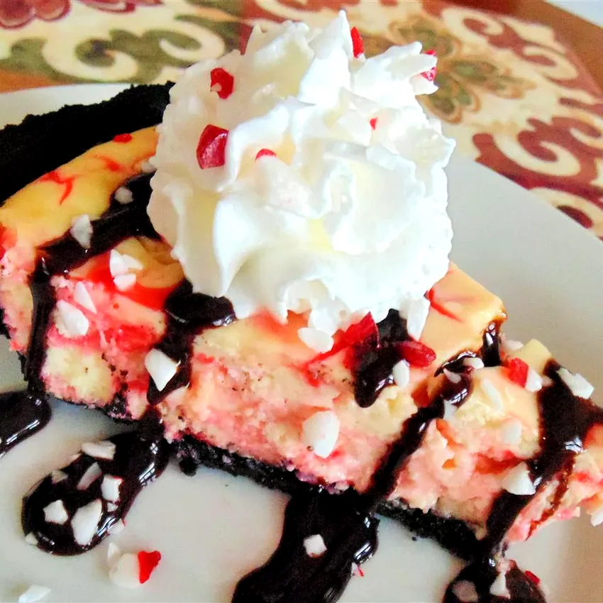 29 Mint Holiday Treats to Bake This Christmas Season Peppermint Cheesecake