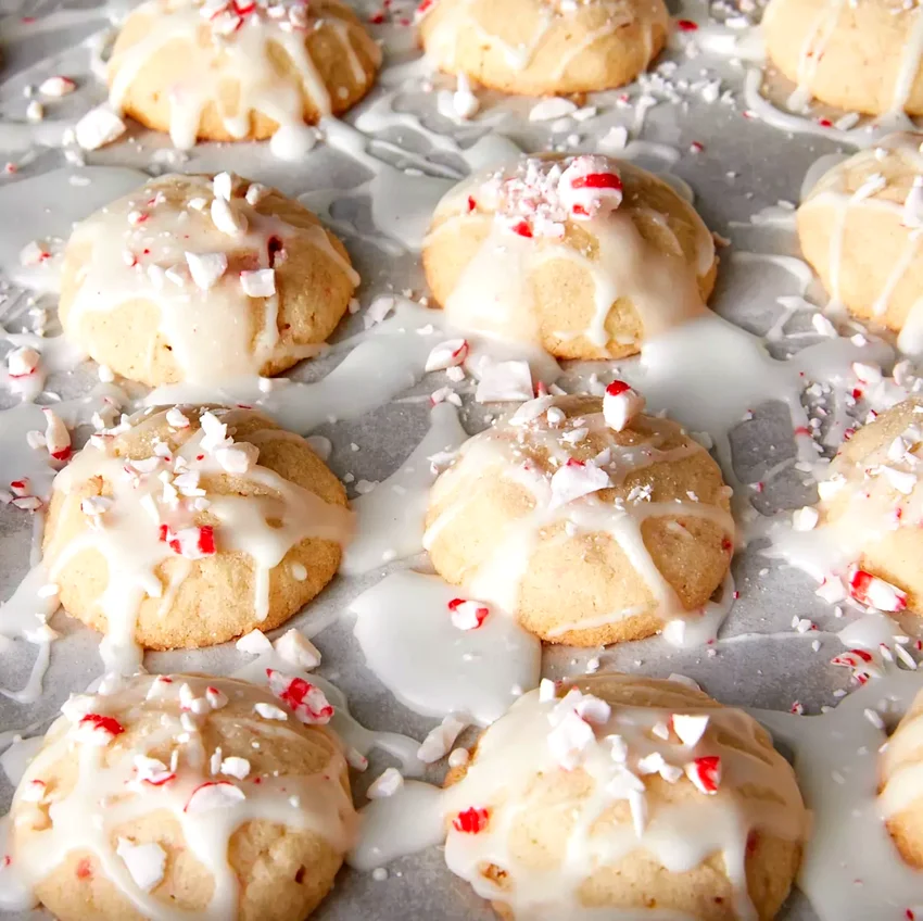 29 Mint Holiday Treats to Bake This Christmas Season Peppermint Snowballs