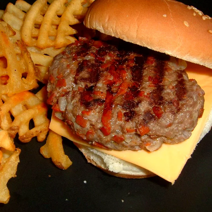 20 Creative Ways to Transform Extra Pepperoni at Home Pepperoni Burgers