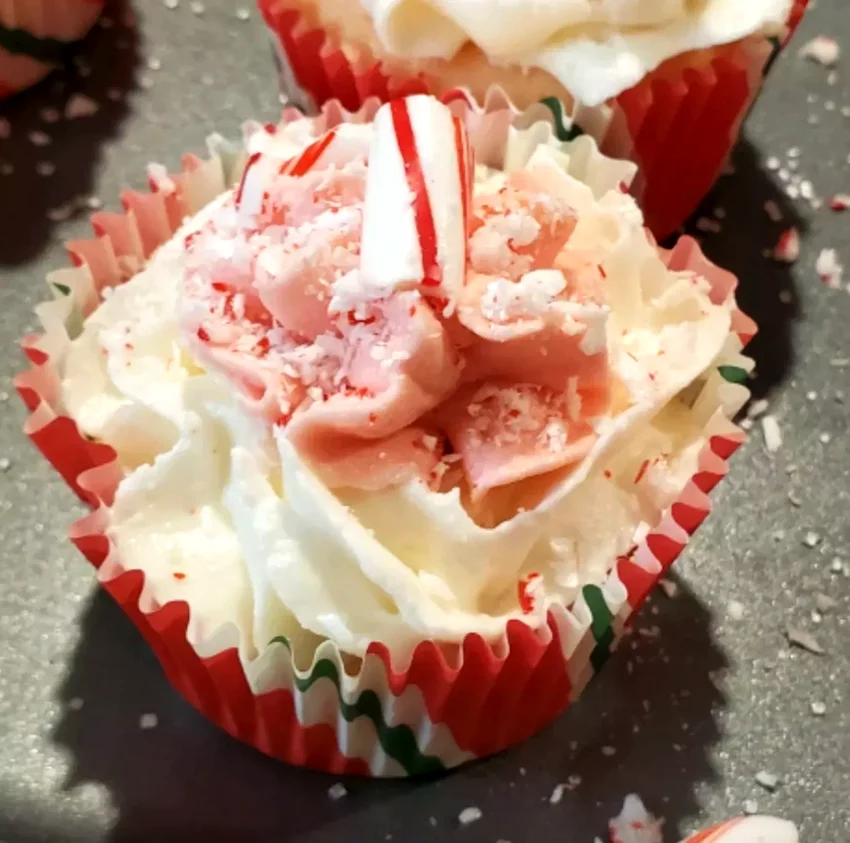 29 Mint Holiday Treats to Bake This Christmas Season Pink Peppermint Cupcake