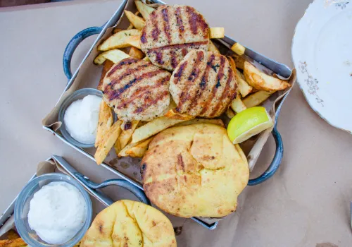 Pita Chips with Tzatziki