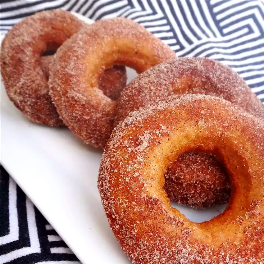 39 Coffeehouse Favorites and Snacks You Can Make at Home Plain Cake Doughnuts