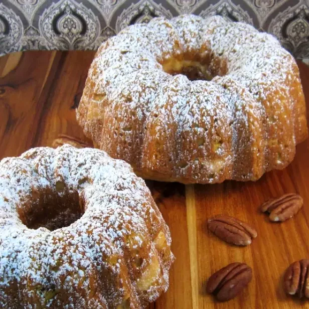 12 Amazing Pumpkin Bundt Cakes for Cozy Fall Baking Pumpkin Bundt Cake