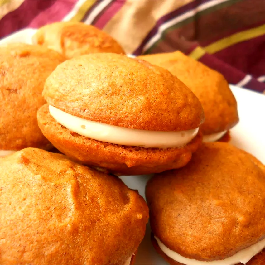 Pumpkin Whoopie Pies