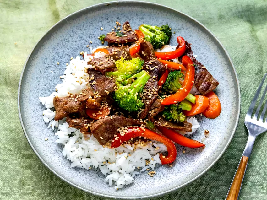 23 Effortless Summer Meals That Never Disappoint Quick Beef Stir-Fry