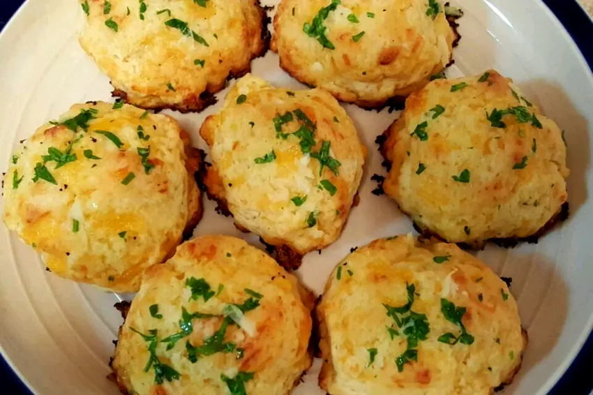 24 Perfect Side Dishes to Serve with Your Favorite Soups Quick Cheddar Garlic Biscuits