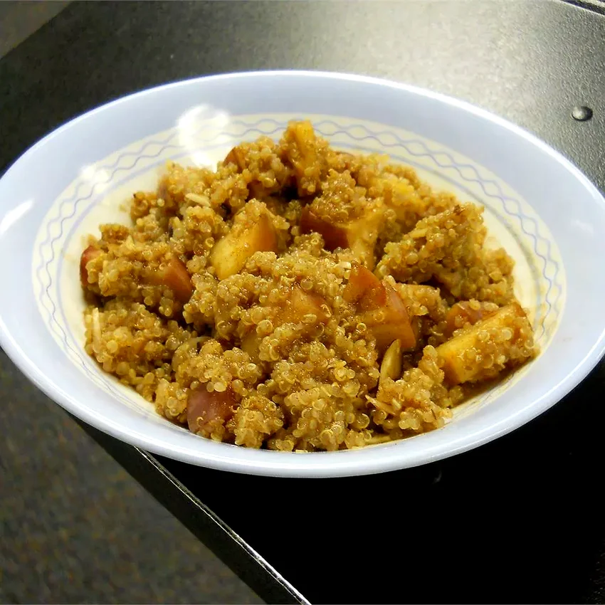 15 Quinoa Morning Meals to Kickstart Your Day Right Quinoa Porridge With Cinnamon Apples