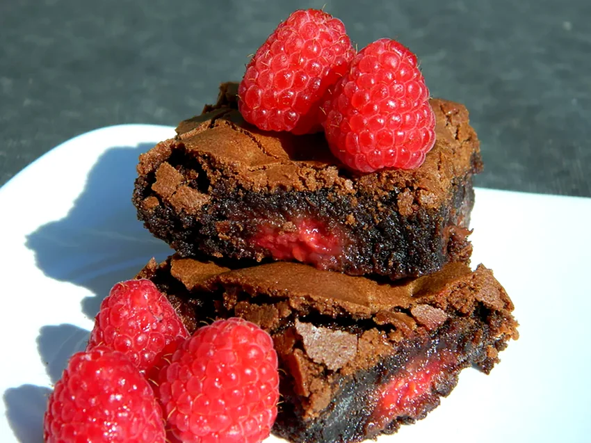 18 Simple Raspberry Treats to Make Your Summer Sweeter Righteous Raspberry Brownies
