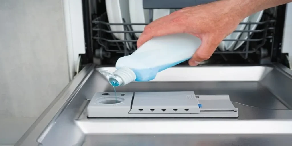 Risks and Concerns When Using Liquid Detergent in Bosch Dishwashers