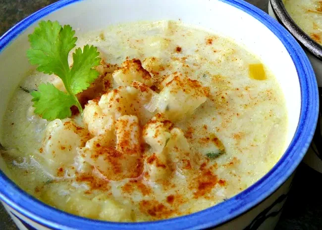 Roasted Cauliflower and Leek Soup