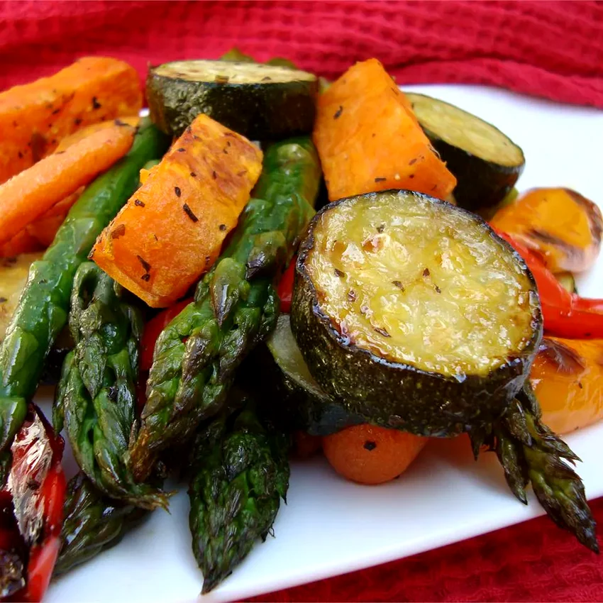 10 Amazing Friendsgiving Recipes Your Guests Will Love Roasted Vegetable Medley