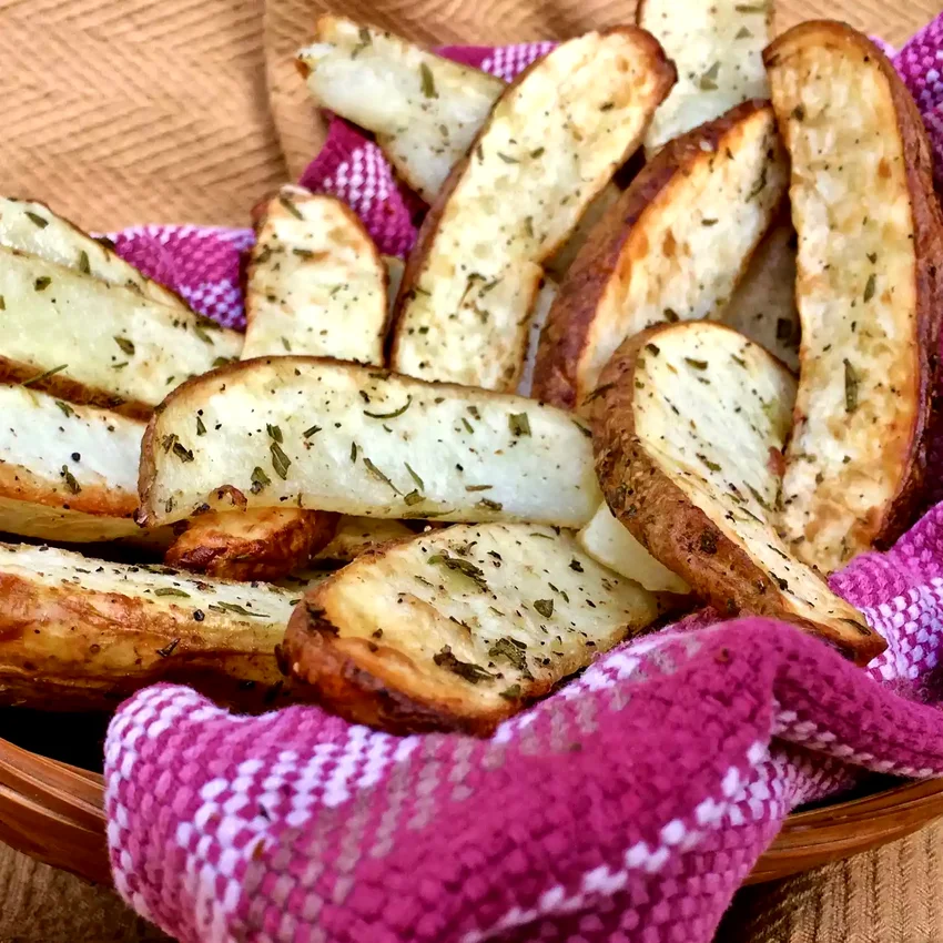 44 Hot Weather Air Fryer Recipes for Easy Summer Cooking Rosemary Potato Wedges for the Air Fryer