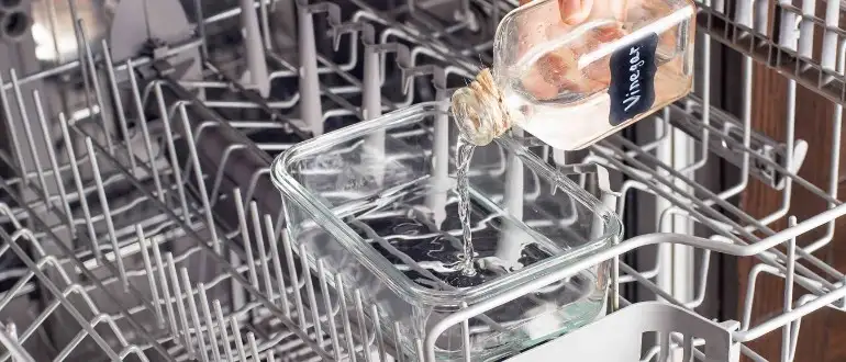 Run The Dishwasher With Vinegar