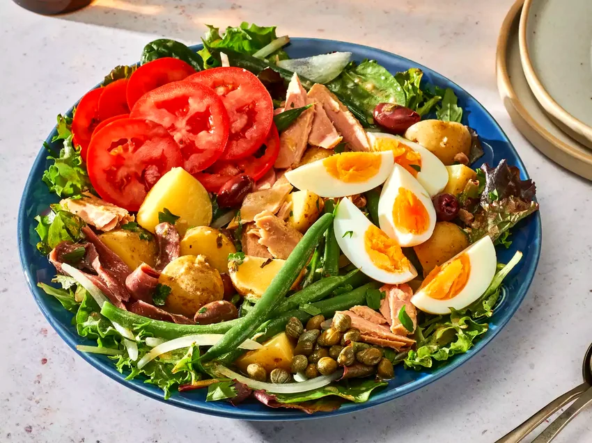 34 Mediterranean Dishes You Need to Try Right Now Salad Niçoise