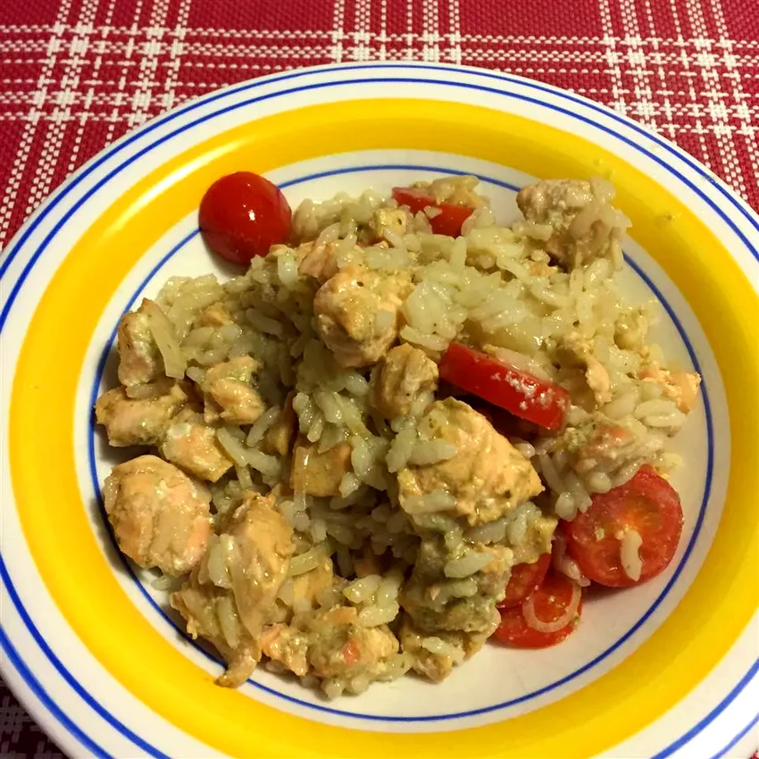 16 Easy Salmon and Rice Dinners Perfect for Tonight Salmon and Pesto with Rice