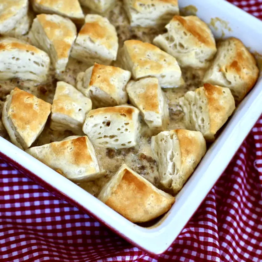 18 Hearty Dinner Ideas That Begin With Canned Biscuits Sausage Gravy Casserole
