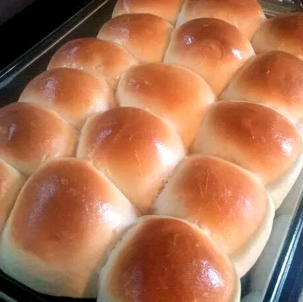 School Lunchroom Cafeteria Rolls