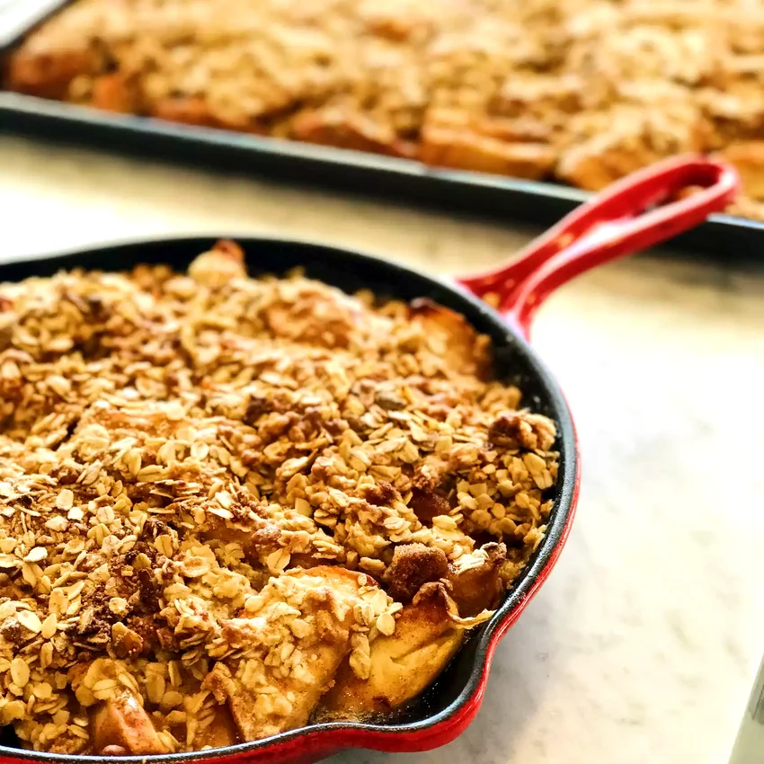 15 Simple Thanksgiving Sweets to Feed Your Holiday Crowd Sheet Pan Apple Crisp