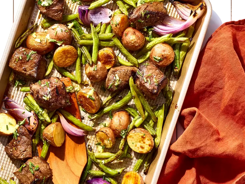 Sheet Pan Garlic Butter Steak Bites with Veggies