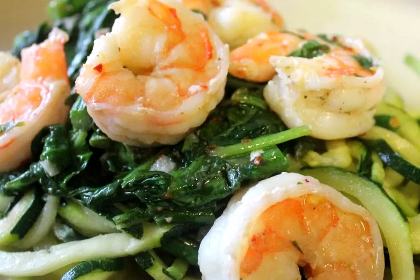 22 Healthy Zucchini Noodle (Zoodle) Recipe Ideas Shrimp Florentine with Zoodles