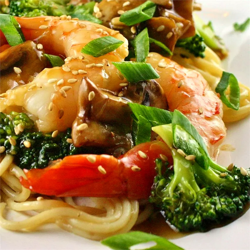 Shrimp with Broccoli in Garlic Sauce