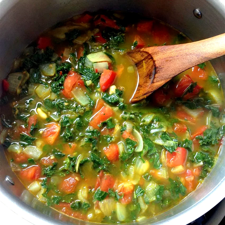 Simple and Delicious Kale Soup