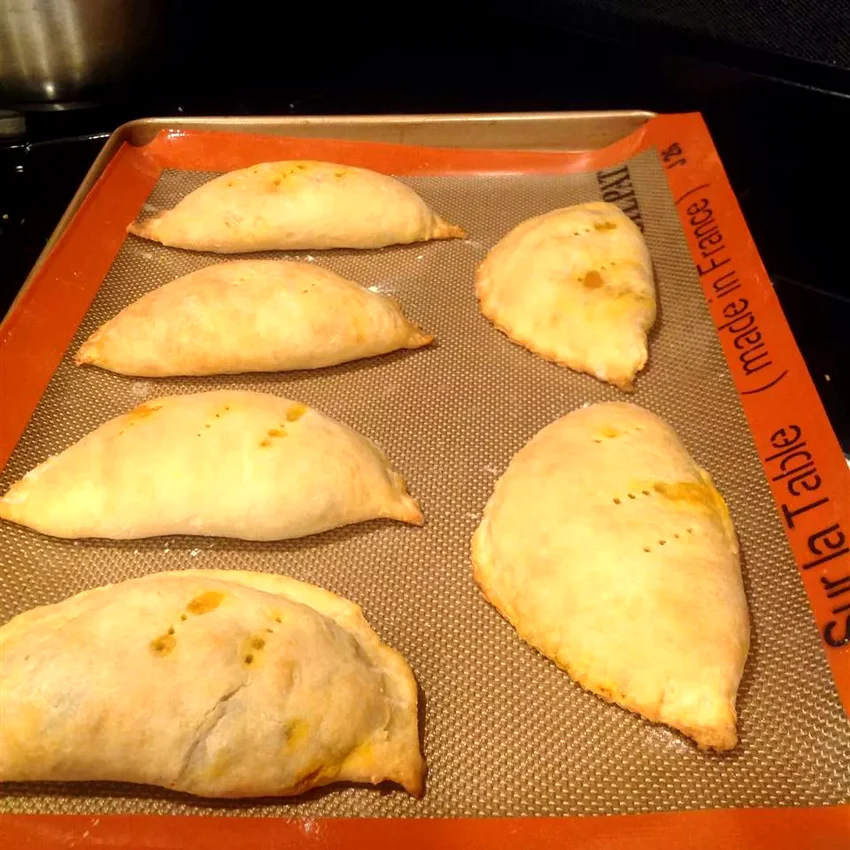 18 Hearty Dinner Ideas That Begin With Canned Biscuits Sloppy Joe Pockets