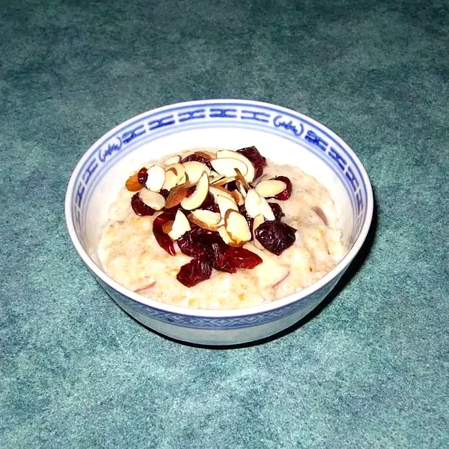 20 Morning Apple Recipe Ideas for Better Breakfasts Slow Cooker Fruit, Nuts, and Spice Oatmeal