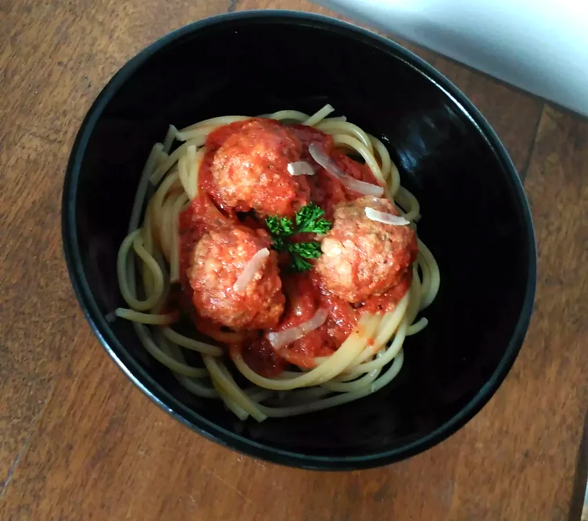 25+ Ground Beef Slow Cooker Recipes for Easy Family Meals Slow Cooker Spaghetti and Meatballs