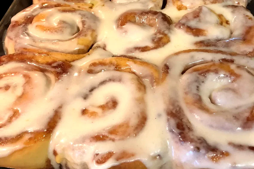 Soft, Moist and Gooey Cinnamon Buns